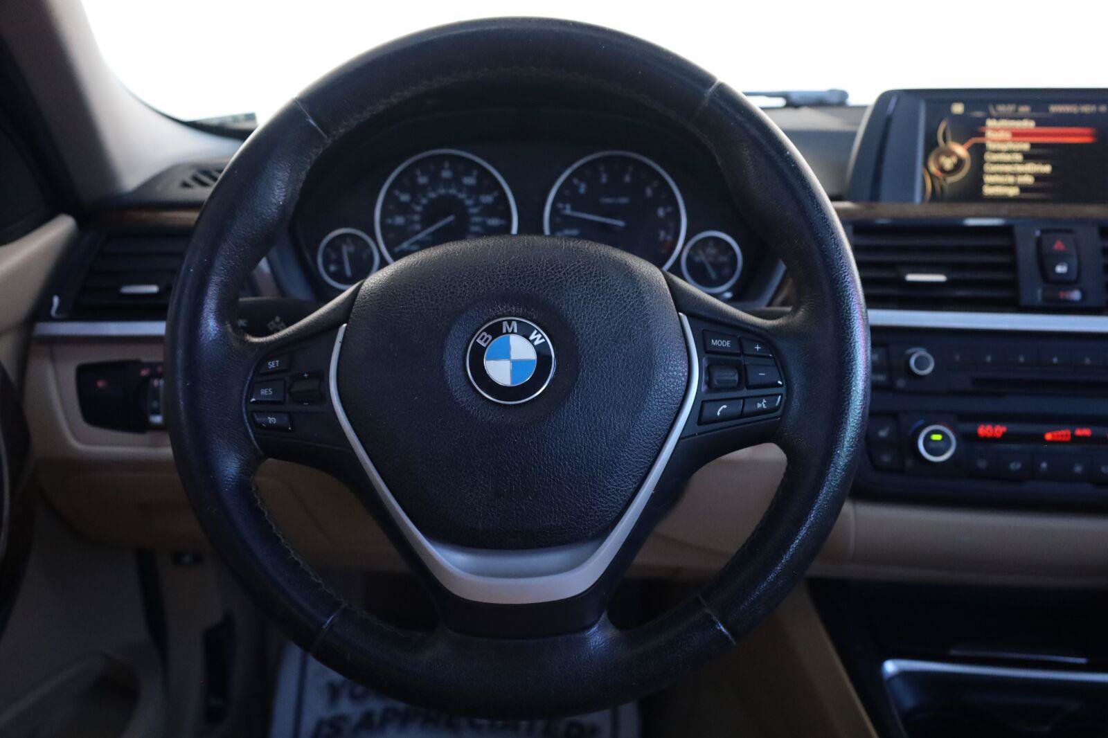 Used 2015 BMW 328i Sedan RWD image 30