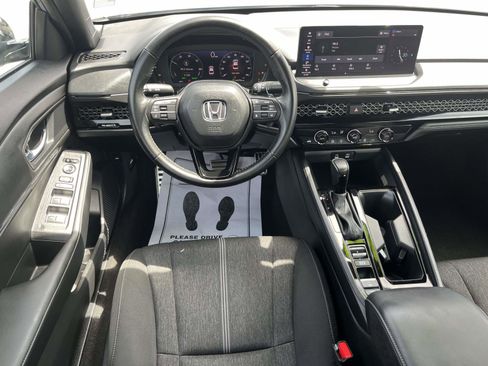 Used 2023 Honda Accord Sport image 8