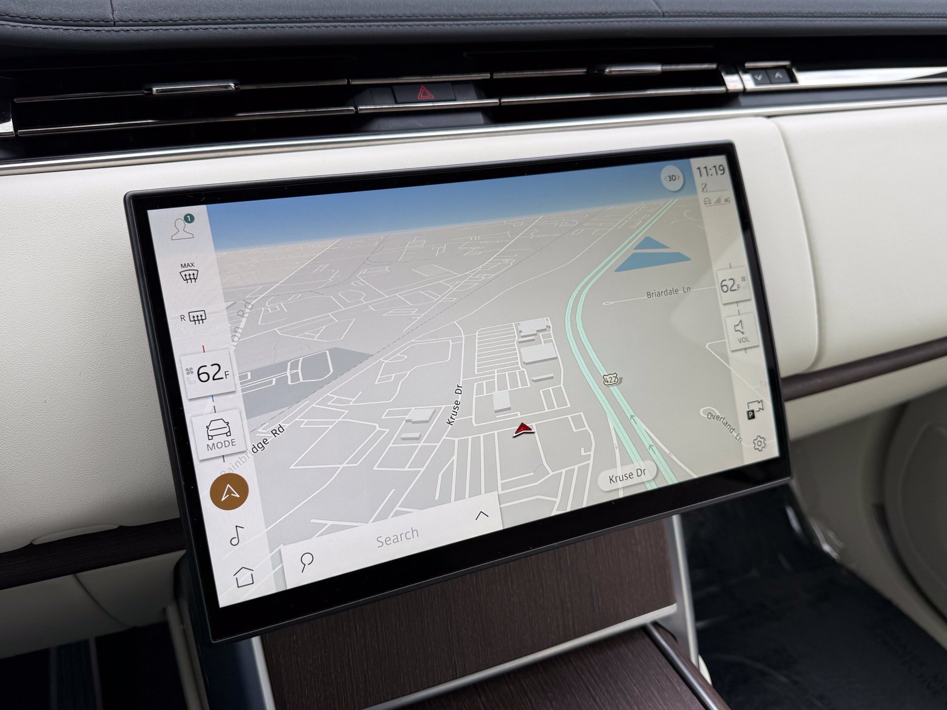 Certified 2025 Land Rover Range Rover SE AWD/4WD image 17