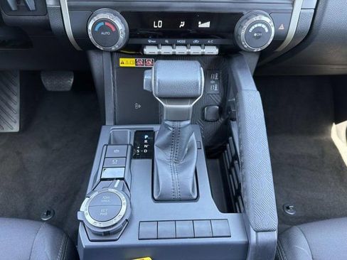 Certified 2025 Toyota Tacoma SR5 w/ SR5 Upgrade Package image 27