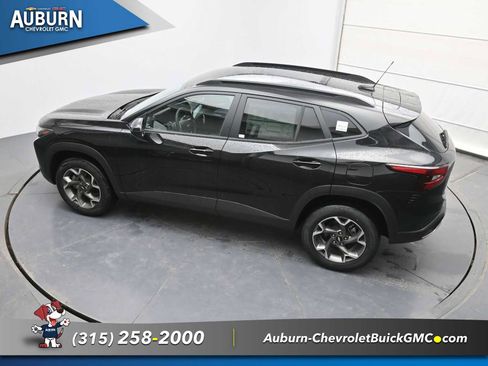 New 2026 Chevrolet Trax LT image 26