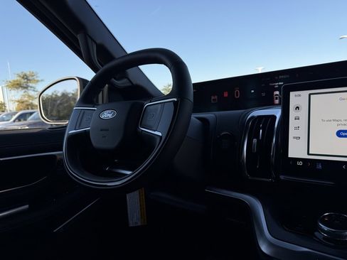 New 2025 Ford Expedition Platinum w/ Stealth Performance Package image 33