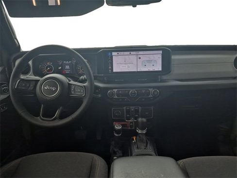 Used 2025 Jeep Wrangler Willys image 10