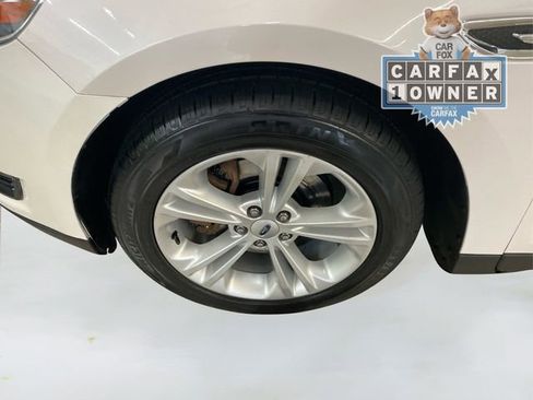 Used 2018 Ford Taurus SEL w/ Equipment Group 201A image 18