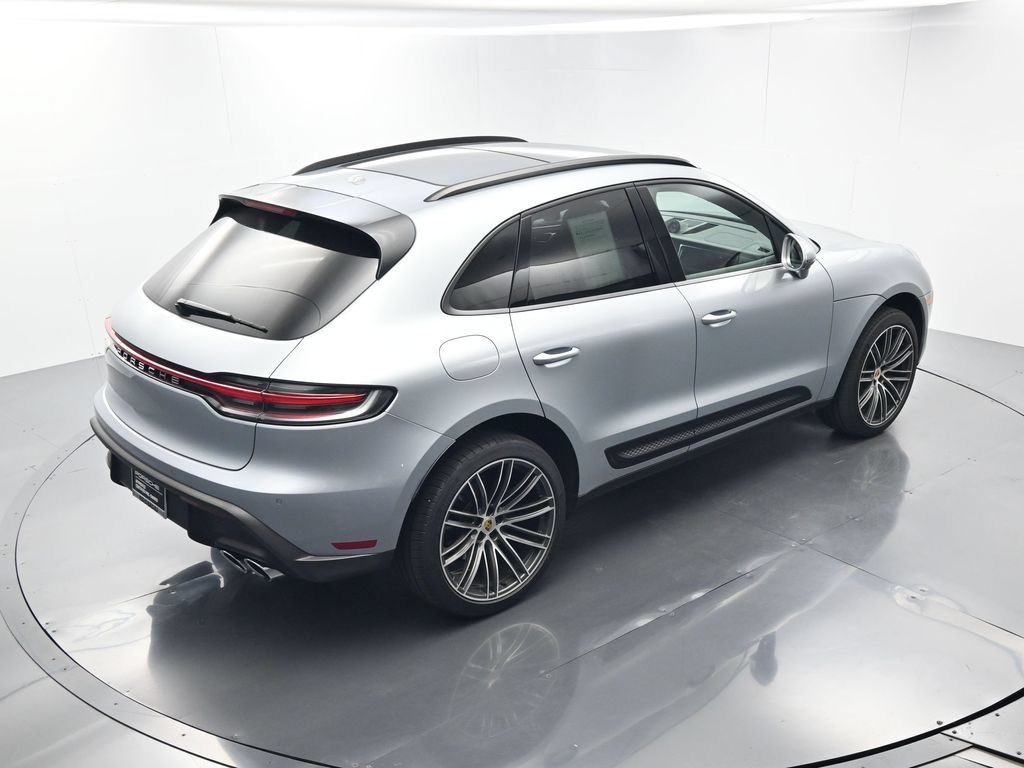 Certified 2026 Porsche Macan AWD/4WD image 39