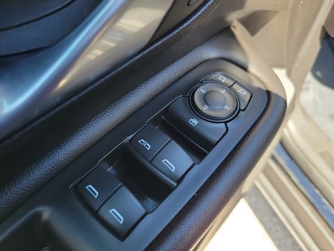 Used 2022 GMC Terrain SLE w/ Driver Convenience Package FWD image 24