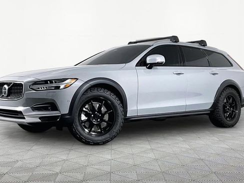 Used 2025 Volvo V90 B6 Cross Country Plus w/ Protection Package Premier AWD/4WD image 1