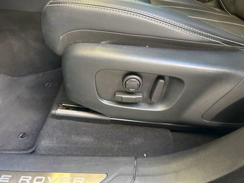 Used 2021 Land Rover Range Rover Velar S image 45