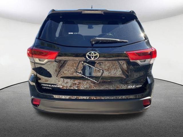 Used 2019 Toyota Highlander XLE AWD/4WD image 11