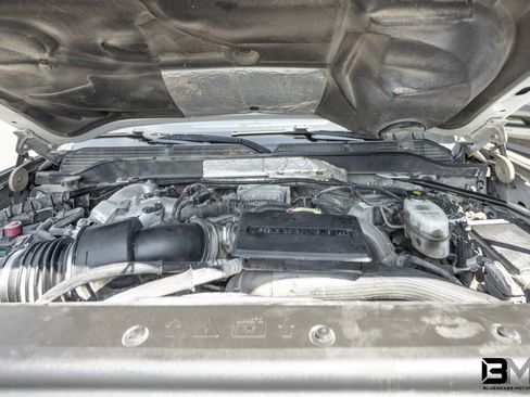 Used 2019 Chevrolet Silverado 2500 LT AWD/4WD image 14