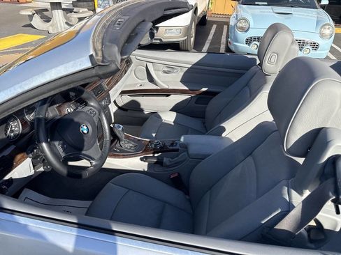 Used 2011 BMW 328i Convertible image 11