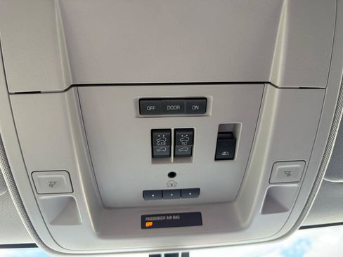 Used 2018 GMC Sierra 1500 SLT w/ Texas SLT Premium Package image 39