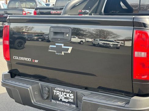 Used 2019 Chevrolet Colorado ZR2 image 16