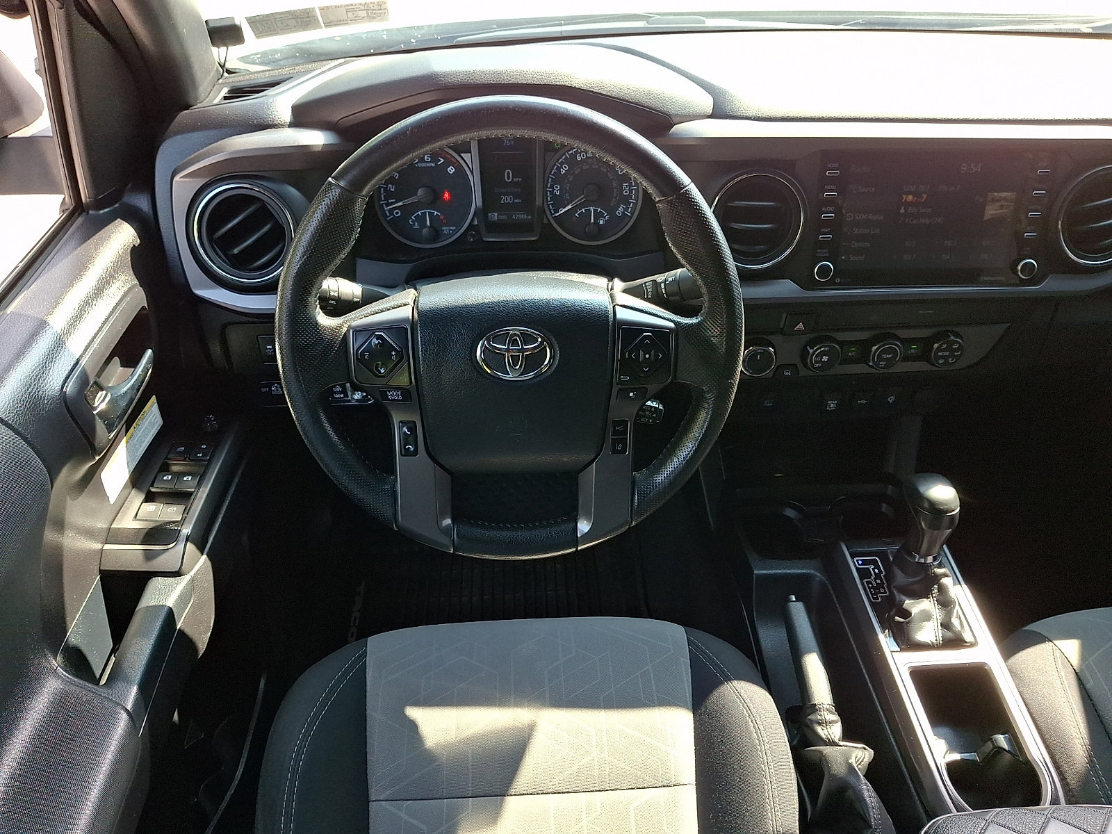 Used 2020 Toyota Tacoma TRD Off-Road AWD/4WD image 11