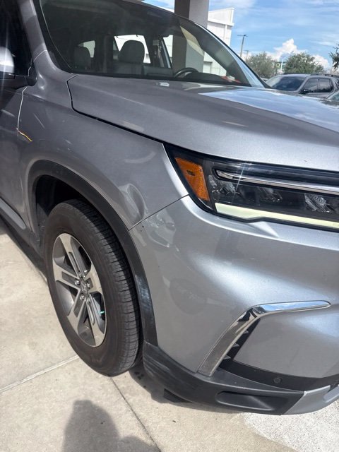 Used 2024 Honda Pilot EX-L image 3