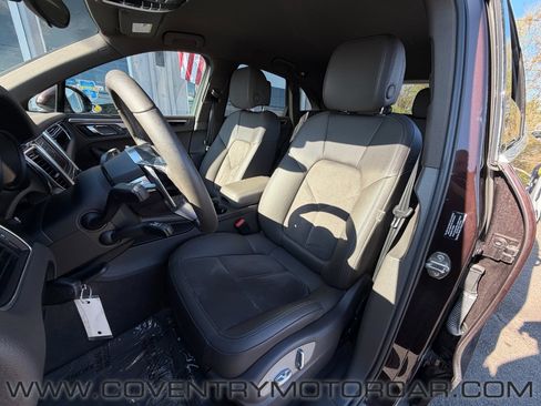 Used 2015 Porsche Macan S AWD/4WD image 36
