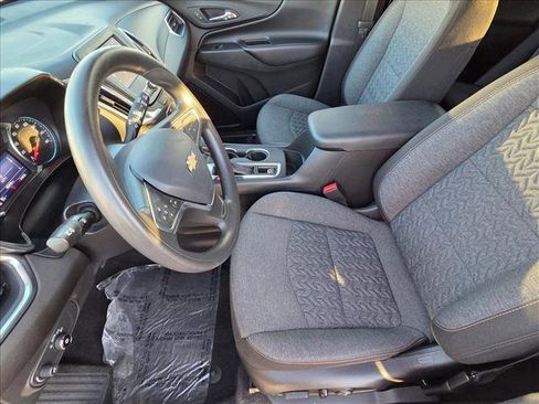 Used 2023 Chevrolet Equinox LT w/ LPO, Floor Liner Package image 14
