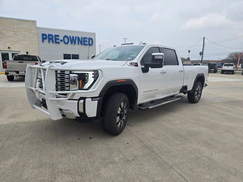 Used 2024 GMC Sierra 2500 Denali w/ Denali Reserve Package image 7