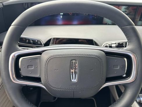 New 2026 Lincoln Nautilus AWD/4WD image 26