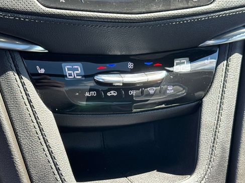 Used 2023 Cadillac XT5 Premium Luxury AWD/4WD image 5