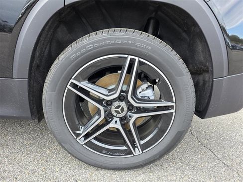 New 2026 Mercedes-Benz GLB 250 image 9