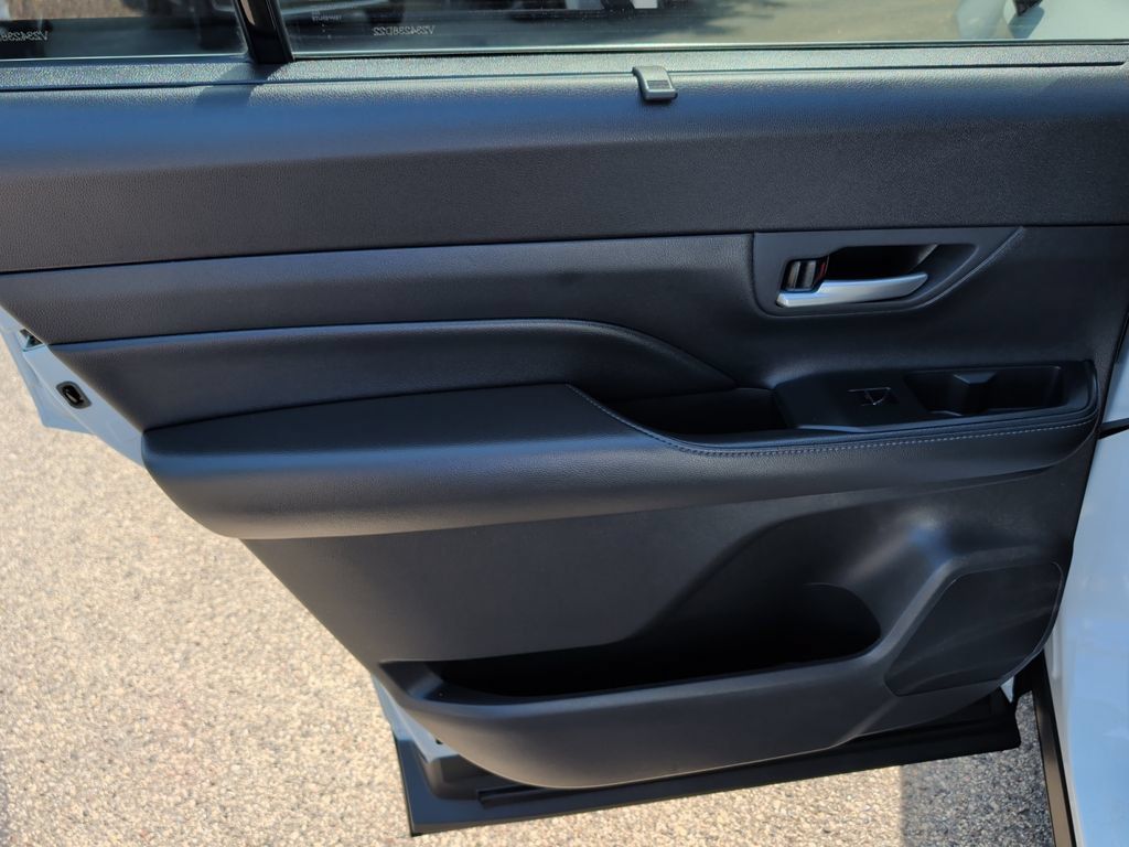 Used 2024 Toyota Grand Highlander AWD Hybrid image 30