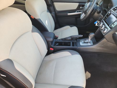 Used 2017 Subaru Crosstrek 2.0i Premium image 14