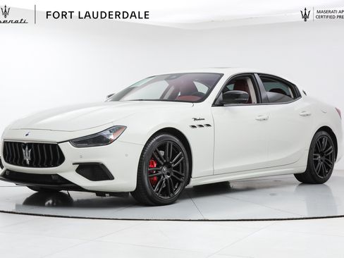 Certified 2023 Maserati Ghibli Modena RWD image 1