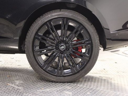 Used 2024 Land Rover Range Rover SE image 16