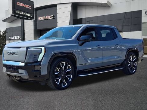 Used 2024 GMC Sierra EV Denali AWD/4WD image 32