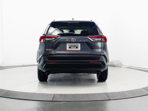 Used 2019 Toyota RAV4 XLE AWD/4WD image 10