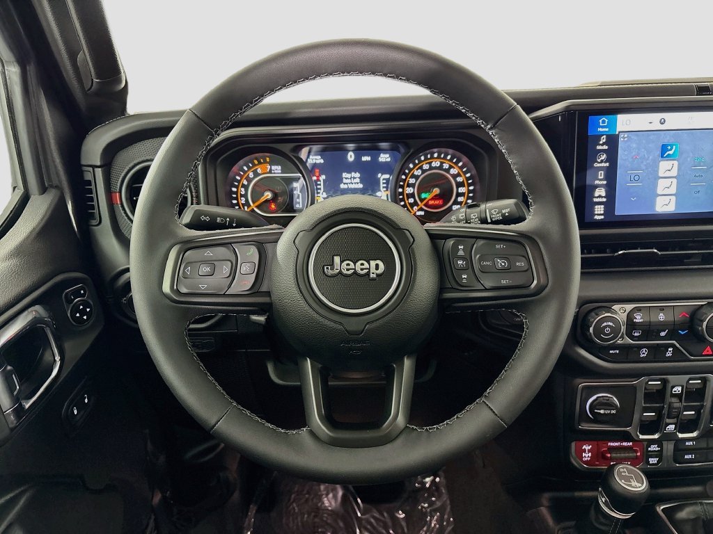Used 2025 Jeep Wrangler Unlimited Rubicon w/ Steel Bumper Group AWD/4WD image 13