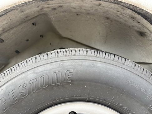 Used 2024 Chevrolet Express 2500 w/ Driver Convenience Package image 16