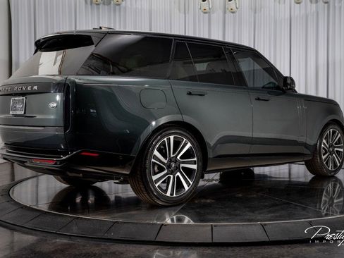 Used 2023 Land Rover Range Rover SE image 14
