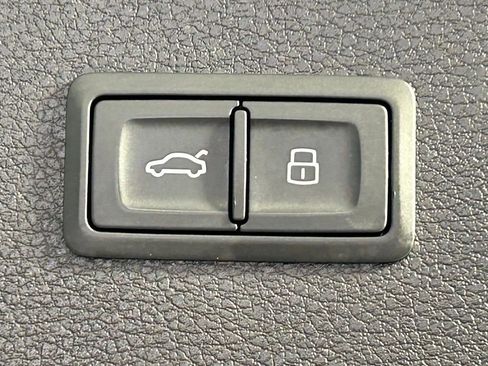 Used 2021 Audi Q5 2.0T Premium Plus w/ Premium Plus Package image 15