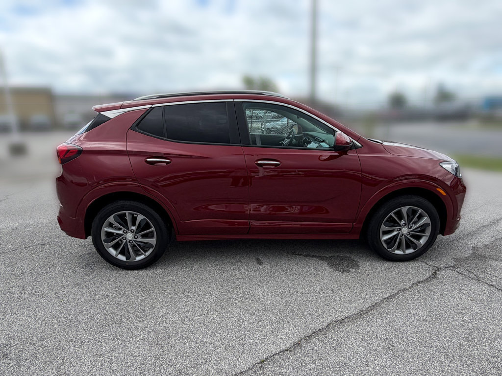 Used 2023 Buick Encore GX Select w/ Sport Touring Package FWD image 11