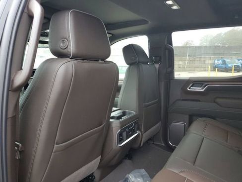 New 2026 GMC Sierra 1500 Denali w/ Denali Reserve Package AWD/4WD image 11