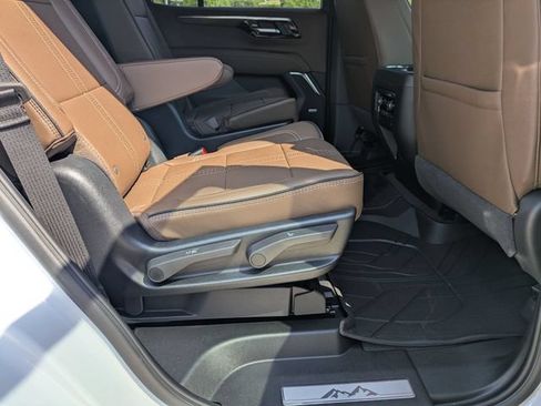 New 2026 Chevrolet Tahoe High Country AWD/4WD image 39