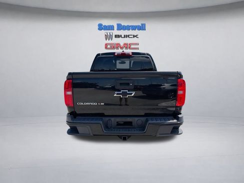 Used 2017 Chevrolet Colorado Z71 w/ Z71 Midnight Edition AWD/4WD image 9