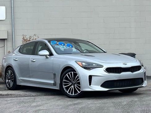 Used 2018 Kia Stinger Premium image 1