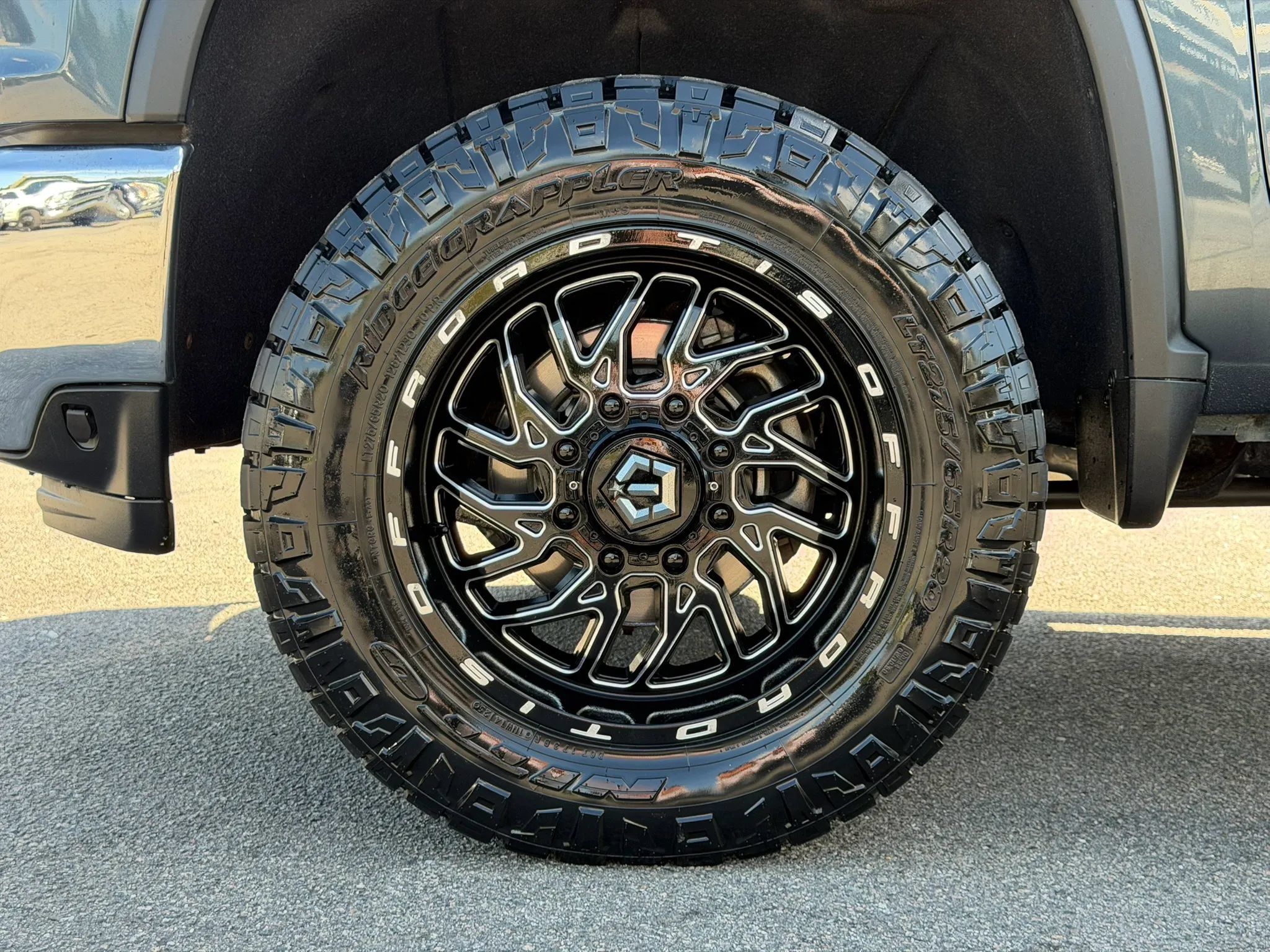 Used 2020 Chevrolet Silverado 2500 LTZ w/ LTZ Plus Package AWD/4WD image 15