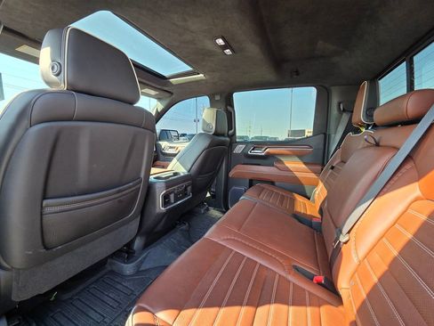 Used 2023 GMC Sierra 1500 Denali Ultimate image 25