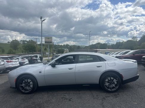 New 2026 Dodge Charger Scat Pack w/ Blacktop Package AWD/4WD image 8