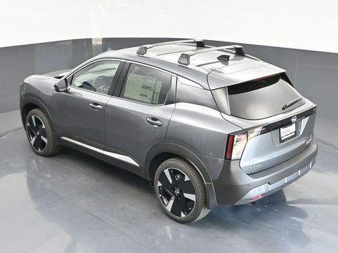 New 2026 Nissan Kicks SR w/ Cold Weather Package AWD/4WD image 30