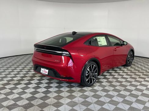New 2026 Toyota Prius Plug-In Hybrid FWD image 14