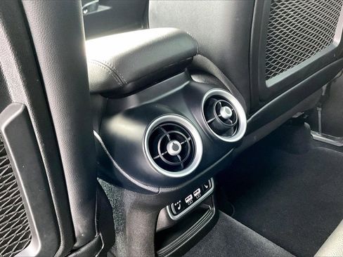 Used 2022 Alfa Romeo Stelvio Sprint image 10