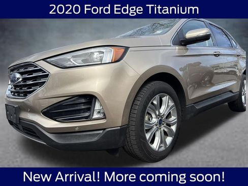 Used 2020 Ford Edge Titanium image 2
