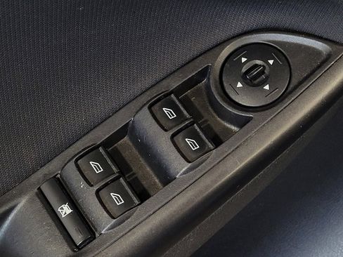 Used 2018 Ford Focus SEL image 27