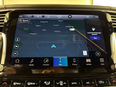 Used 2024 Jeep Grand Wagoneer L Series III AWD/4WD image 13