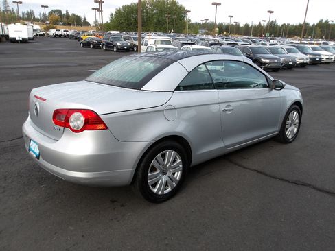 Used 2010 Volkswagen Eos Komfort image 5